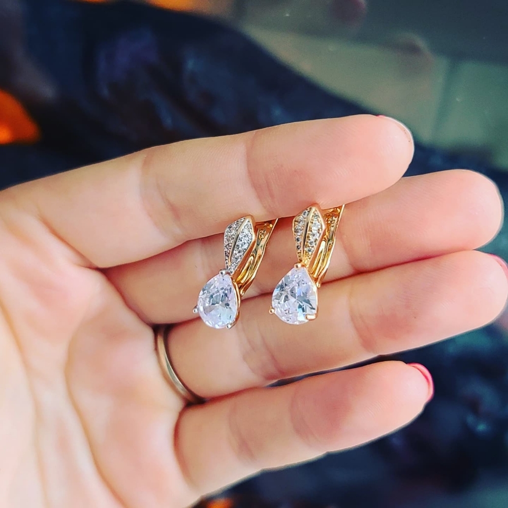 Gorgeous Gold Plated Zirconia Earrings 🤩
